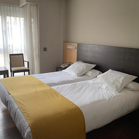 Hotel Rios San Adrian  ภายนอก รูปภาพ
