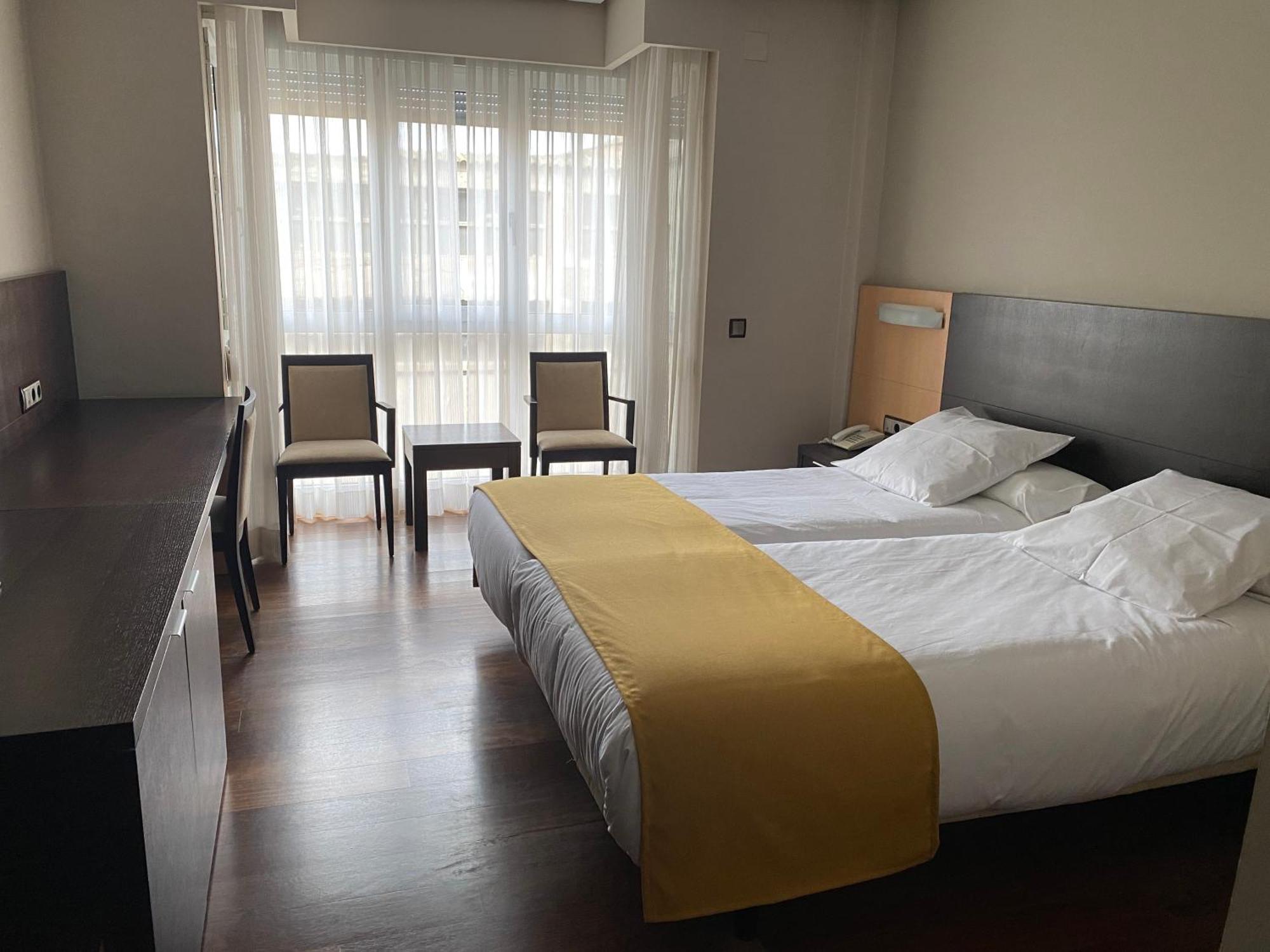 Hotel Rios San Adrian  ภายนอก รูปภาพ