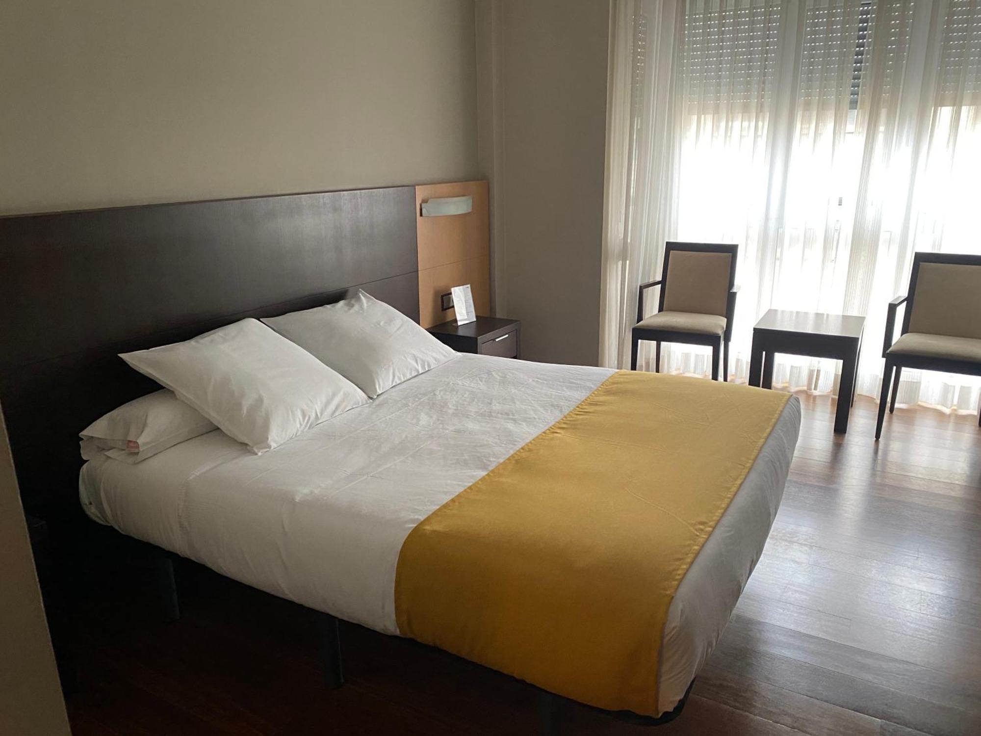 Hotel Rios San Adrian  ภายนอก รูปภาพ